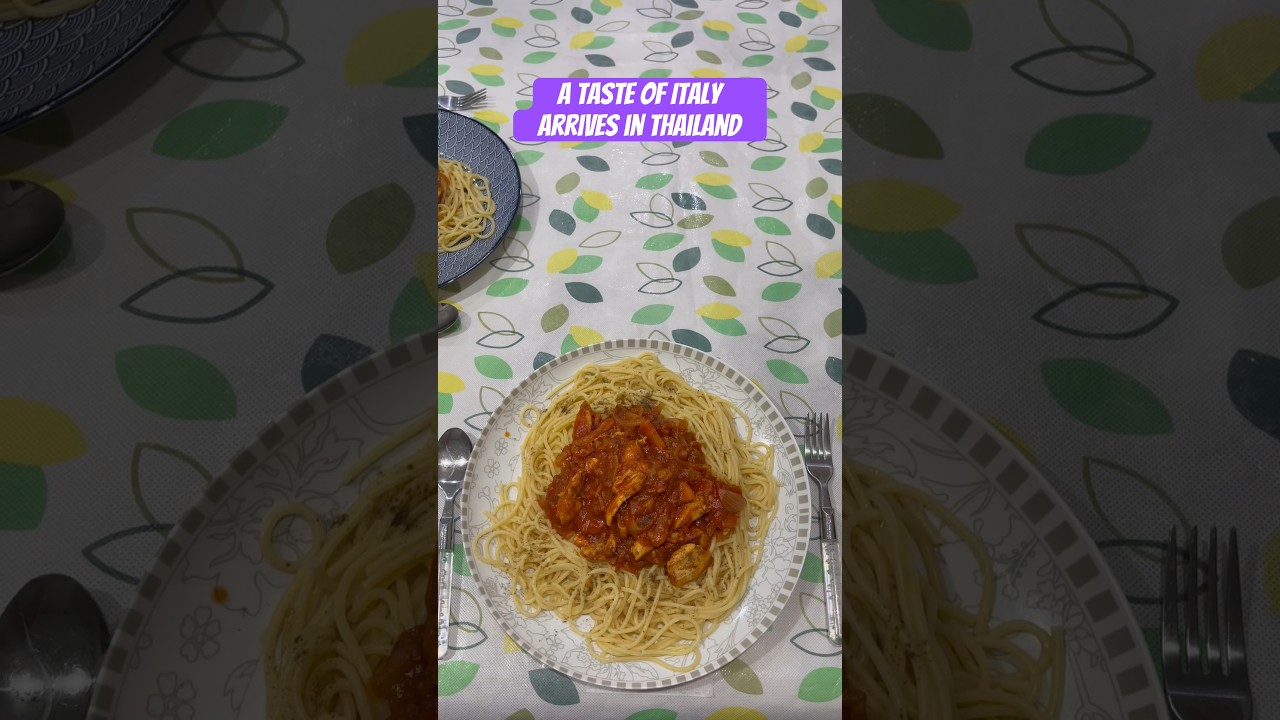 Eating Italian food in Thailand #thailand #italy #food #pasta #vlog #life #viral #funny #shorts #eat Eating Italian food in Thailand #thailand #italy #food #pasta #vlog #life #viral #funny #shorts #eat