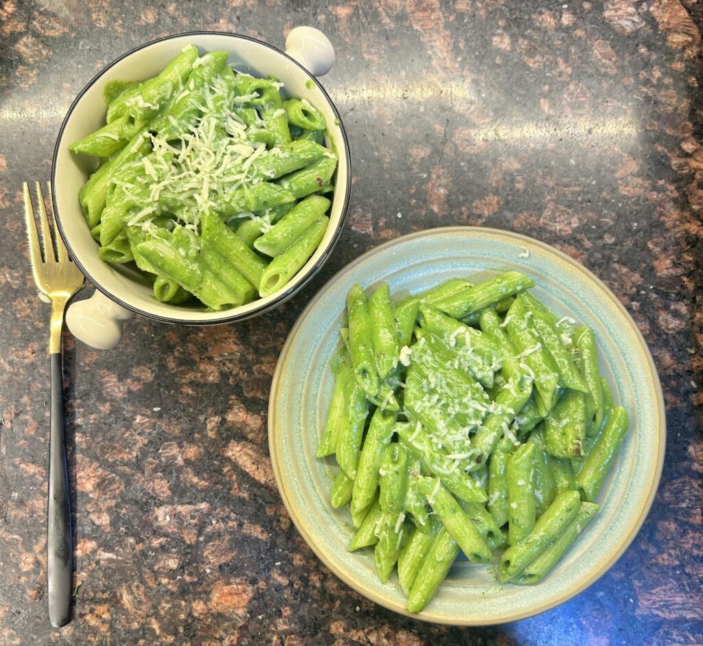 Spinach pesto pasta