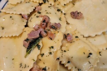 Ravioli with ricotta and herbs