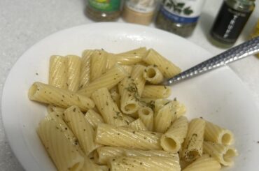 Truffle oil rigatoni
