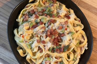 fettuccini with leeks, asparagus, pancetta, and parm