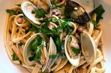 Linguini and clams - the king of seafood pastas?