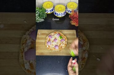 leftover chapati pizza recipe #viralvideo #youtubeshorts #o maahi song # pizza recipe