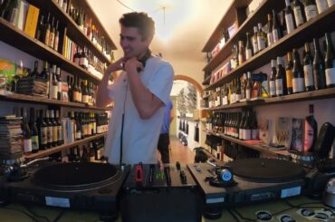 Live Jazz House Mix in a Florence Wine Bar