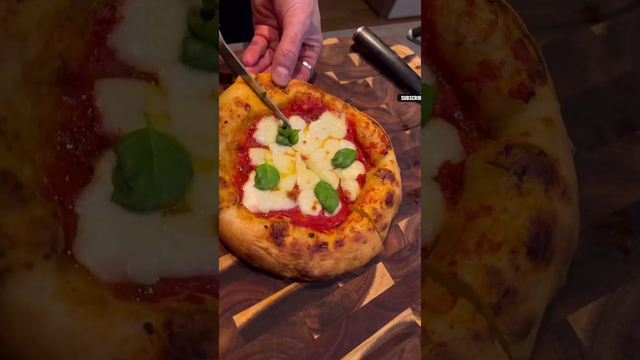 Crispy Crust, Gooey Cheese: The ULTIMATE Pizza! #Shorts #FoodShorts #CookingShorts #Foodie #recipe Crispy Crust, Gooey Cheese: The ULTIMATE Pizza! #Shorts #FoodShorts #CookingShorts #Foodie #recipe