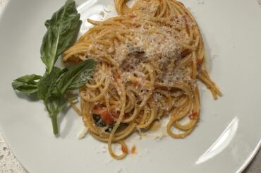 spaghetti al pomodoro