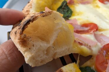 Pizza hawaii rovescio. 62% hyd. 90% 00, 10% Integrale. Direct dough, 24 h at RT. Say what you want but it was delicious.