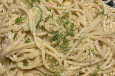 Pasta with sautéd fennel and courgette in a sauce with white wine, some cream and a hint of lemon.