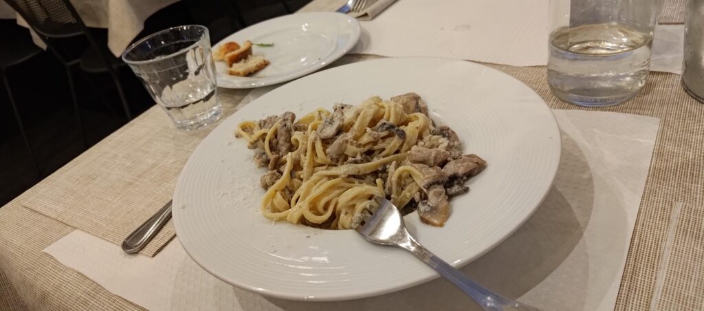 Creamy Mushroom Pasta (Rome)