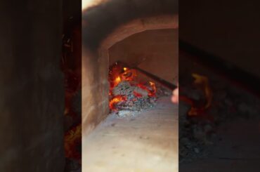 Sourdough Pizza Margherita #pizza #woodfiredpizza #baking  #pizzalover #food #sourdough  #shorts