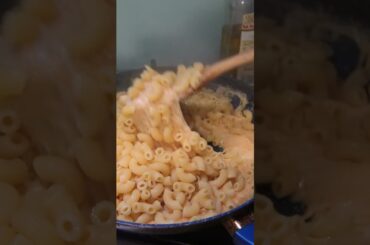 Trying the best Mac and Cheese recipe ever.... #cooking