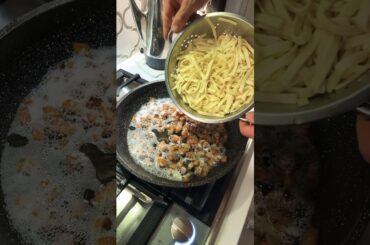 Carbonara with Chef Mike #shorts #easy Italian #vini Bianchi