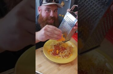 Filipino Spaghetti w/ Fasta Pasta #poormanscomfortfood #dollartree #fastapasta #dormfood #filipino