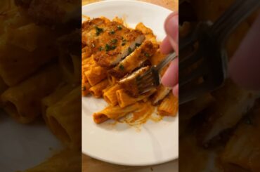 Spicy Vodka Rigatoni & Crispy Chicken #cooking #chef #recipe #fyp #ytshorts #food #viralvideo