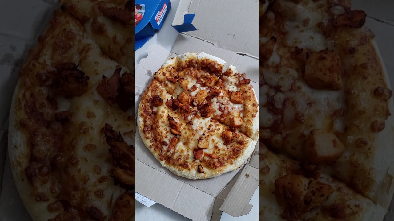 Domino’s margherita pizza turns into non veg pizza #food #pizza #tacos #shorts Domino's margherita pizza turns into non veg pizza #food #pizza #tacos #shorts