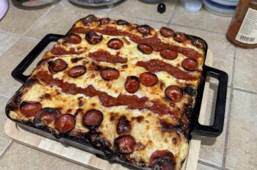 Attempted my first Detroit style pizza last night with mixed results. Pizza stuck to the oiled pan. What did I do wrong?