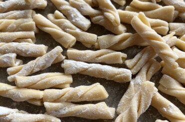 Caserecce in the making