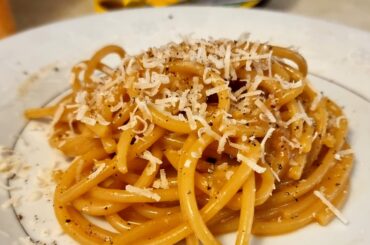 Traditional Italian Cacio e Marmite
