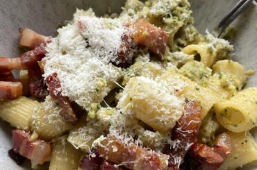 Zucchini pancetta rigatoni