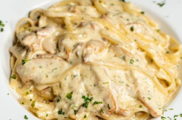 Fettuccine Alfredo