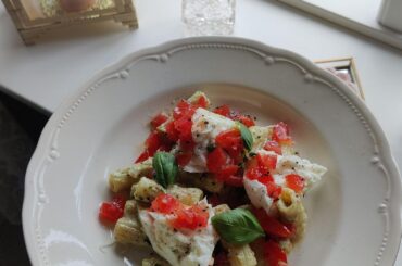 Pesto rigatoni with buffalo mozzarella and tomato concasse
