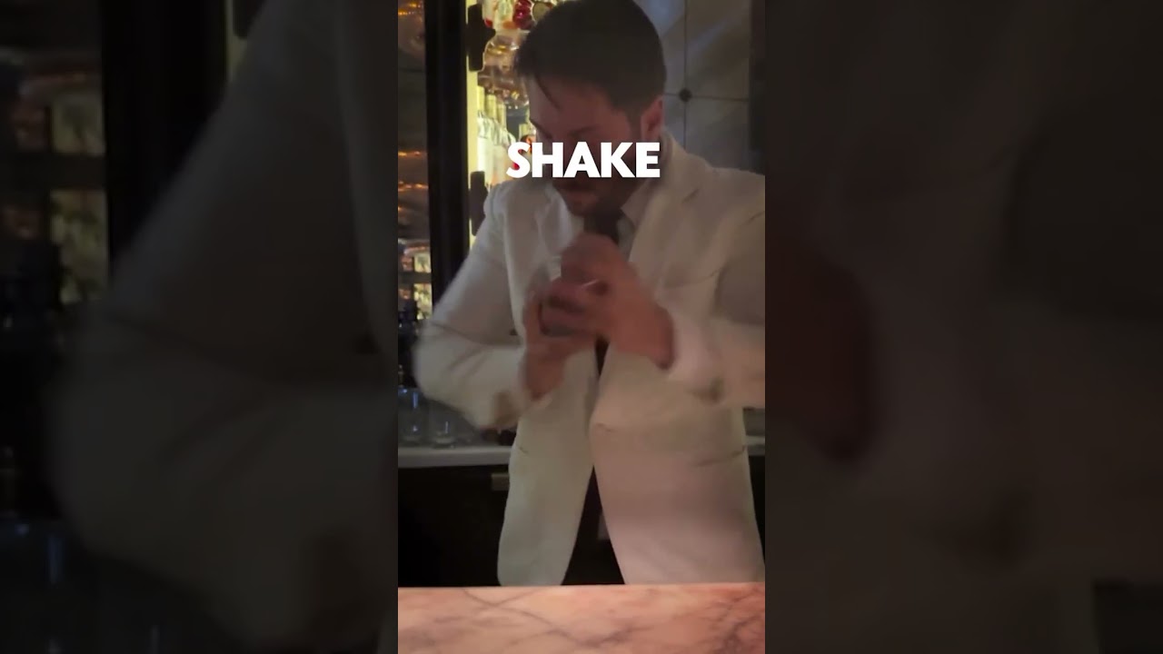 A delicious American Kiwi Cocktail A delicious American Kiwi Cocktail