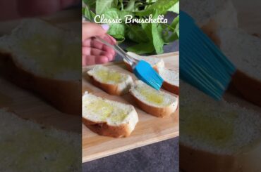 Italian Bruschetta Recipe | How to make Bruschetta | Tomato Basil Bruschetta #shortsvideo #shorts