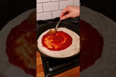 Pan Roti pizza #pizza #food #asmr #cooking #reels #delicious #mouthwatering