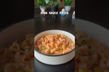 Recipe of pink sauce pasta #shorts #pasta #macroni #snacks