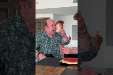 Putting ketchup on pizza in front of my Italian friend's grandfather #fabioandben #reaction #ketchup