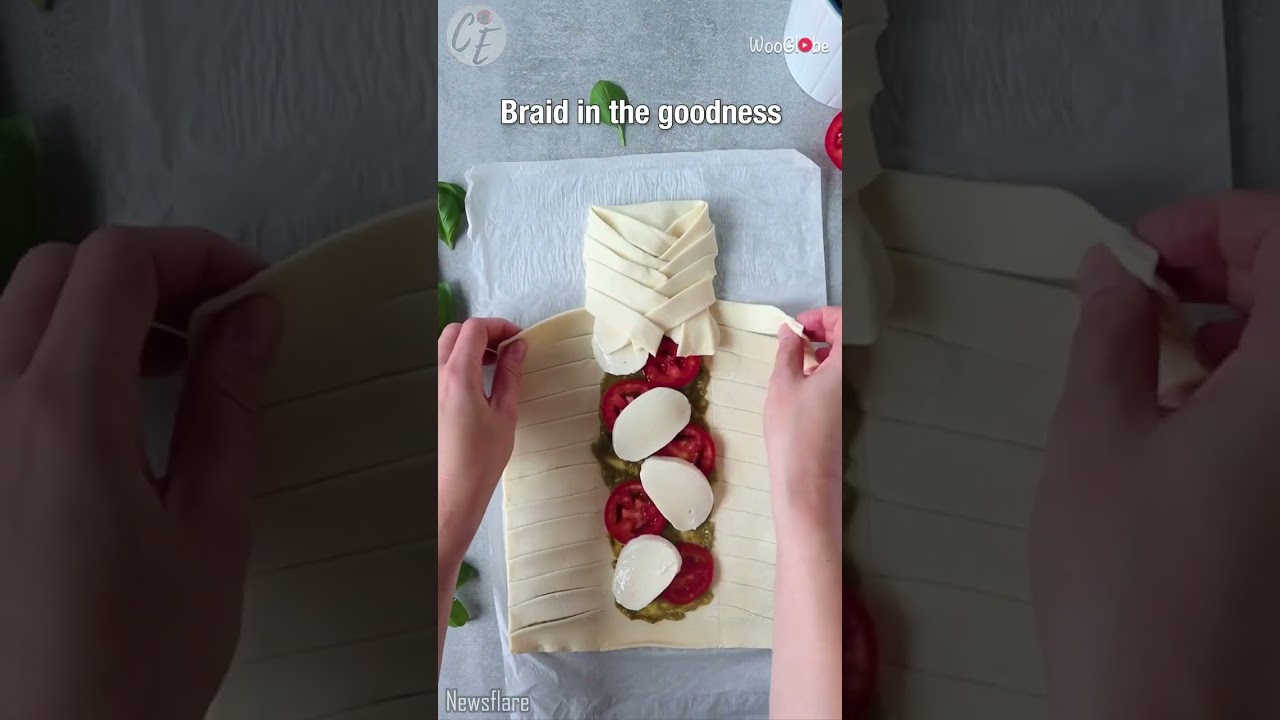 Delicious recipe of pastry with tomatoes, mozzarella and pesto #pastry #italianfood #cooking Delicious recipe of pastry with tomatoes, mozzarella and pesto #pastry #italianfood #cooking