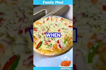 Pizza, the iconic dish of Italian cuisine #shorts #pizza  #food #cookingshorts #coooking