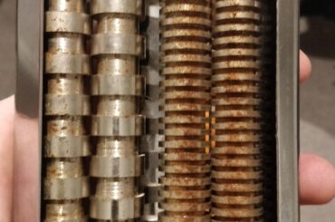 Partner's mum's roller, is it too far gone? Any tips? (Can post more pics)