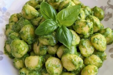 Homemade Pesto alla genovese