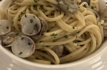 Spaghetti alle Vongole/Spaghetti with Clams
