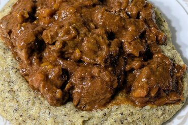 Spezzatino di manzo con polenta [beef stew with polenta]