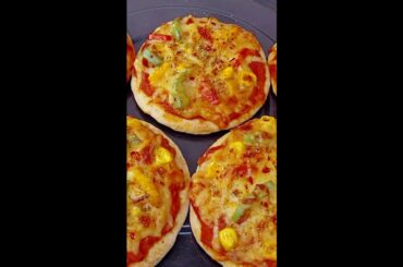 Easy Mini Pizza on Tawa Short Video | Mini Baby Pizza Recipe shorts  #shortvideo #shorts #ytshorts