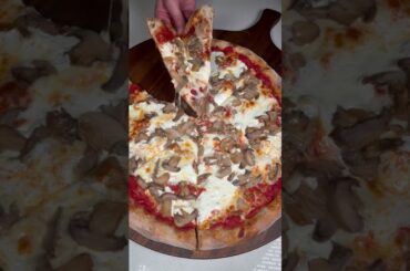 #shorts #pizza #pineapple #hawaiian #italy #chefrush #howto #comedy #food #cooking #foodies #recipes