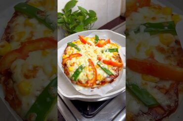 Cheese burst pizza wo bhi jhatpat 10 minute bnao ghar pe #youtubeshorts #shorts