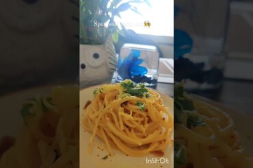 Spaghetti Agli e Olio |Simple Italian| Healthy pasta recipes