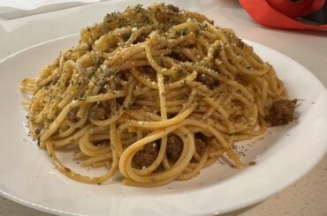 A nice spaghetti and meat sauce dinner tonight!