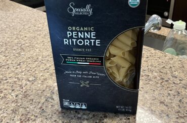 If you see this at Aldi in the US go try it out! It is a gourmet pasta (Monograno) used by Michelin chefs and usually costs $8 at Eataly (~$4.29 for me at Aldi). The grain they use has a mineral sweet taste, and the first time I used it even in a heavy sauce like Gricia I could really taste it.