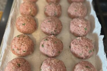 My first post here, these are my meatballs