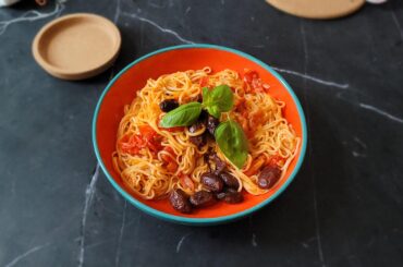 Inspired by the other puttanesca post :)