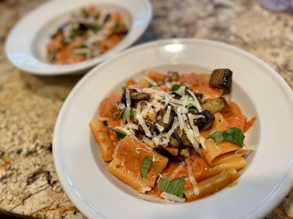 Ziti alla vodka alla Norma