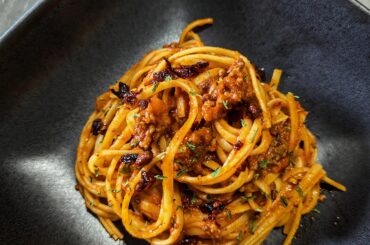Linguine & Meat Sauce with Drizzle of Crispy Spicy Garlic