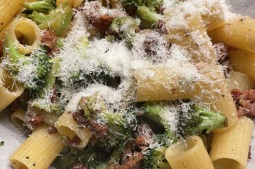 Pasta with broccoli and salsiccia