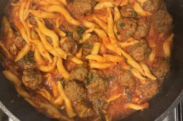 One pot spaghetti and meatballs
