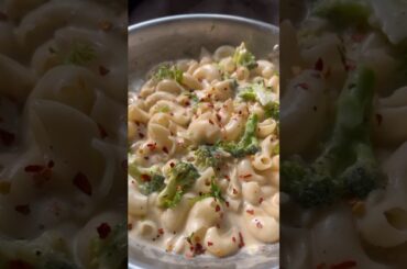 White Broccoli Pasta#yupi #pasta #pastarecipe #Broccoli #cooking