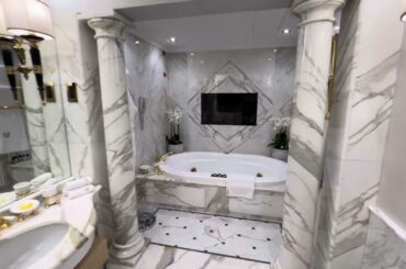 #Italy #Rome private residence | Rome Cavalieri, A Waldorf Astoria Hotel | Petronius Suite | 835.